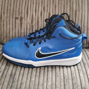 NIKE TEAM HUSTLE